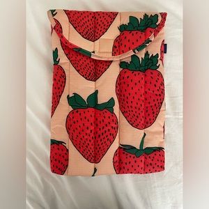 Baggu laptop sleeve!